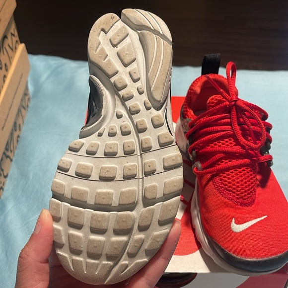 Boys Nike Presto - size 13 - Picture 4 of 5
